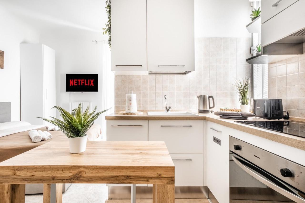 Appartamento Pretty House Navigli-Duomo Netflix & Design Milano Esterno foto