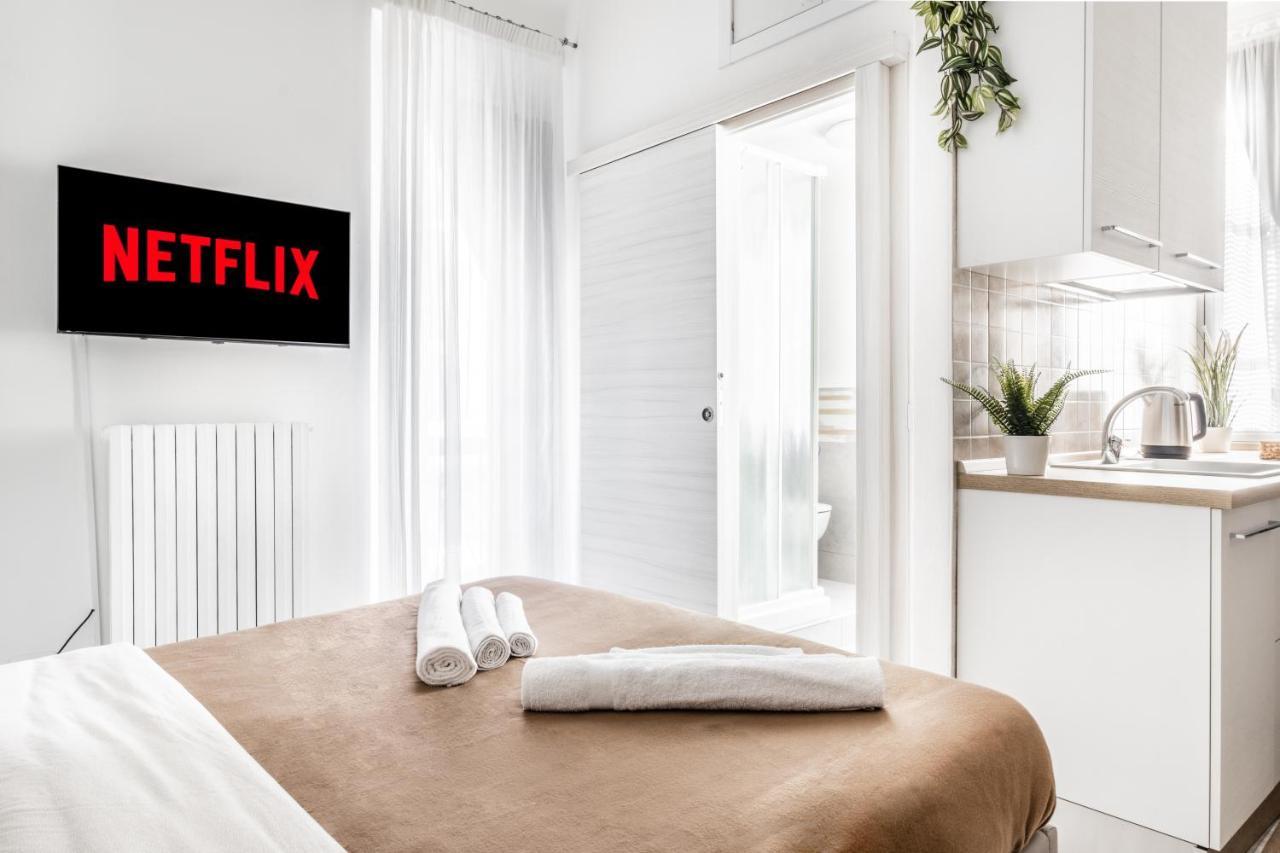 Appartamento Pretty House Navigli-Duomo Netflix & Design Milano Esterno foto